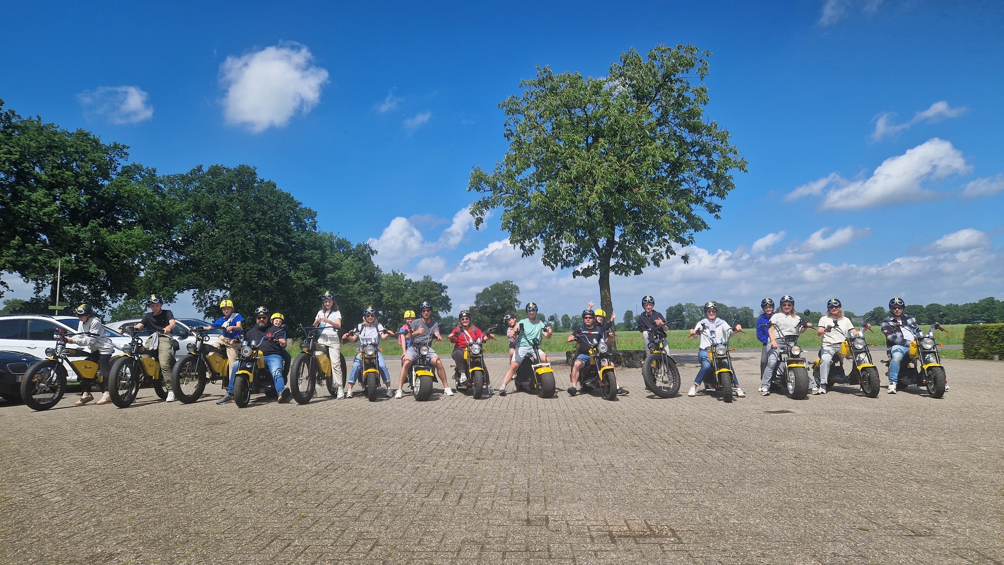 E-Yellow E-chopper vehuur 