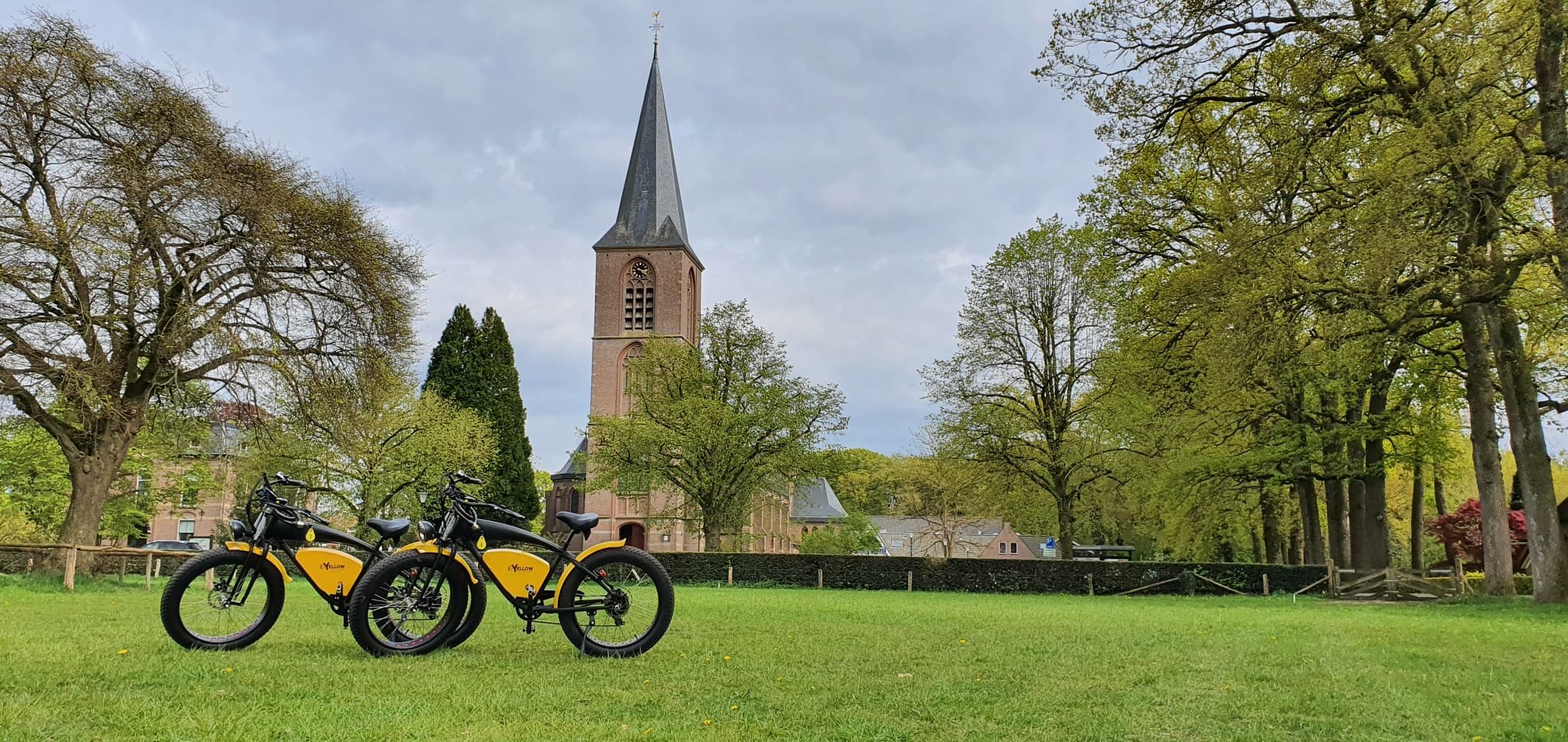 E-Yellow_FAT_Bike